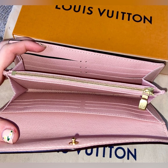 Louis Vuitton wallet. Brand new, never worn. - Picture 5 of 5